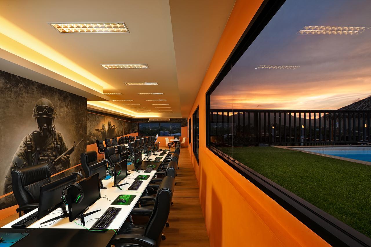 Gamers Paradise Hotel Chalong Luaran gambar