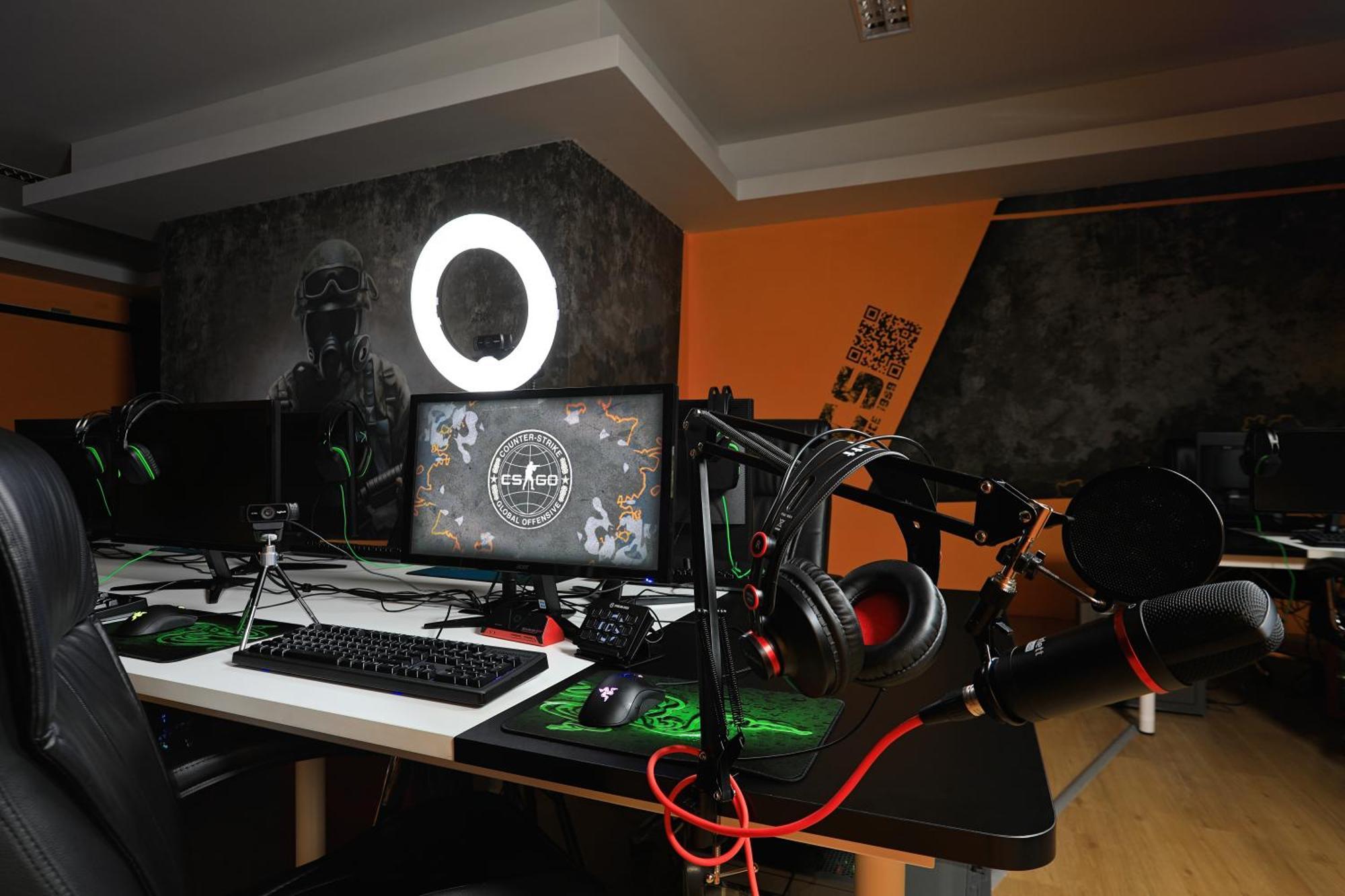 Gamers Paradise Hotel Chalong Luaran gambar